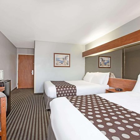 Microtel Inn & Suites By Wyndham Garland/Dallas Ngoại thất bức ảnh
