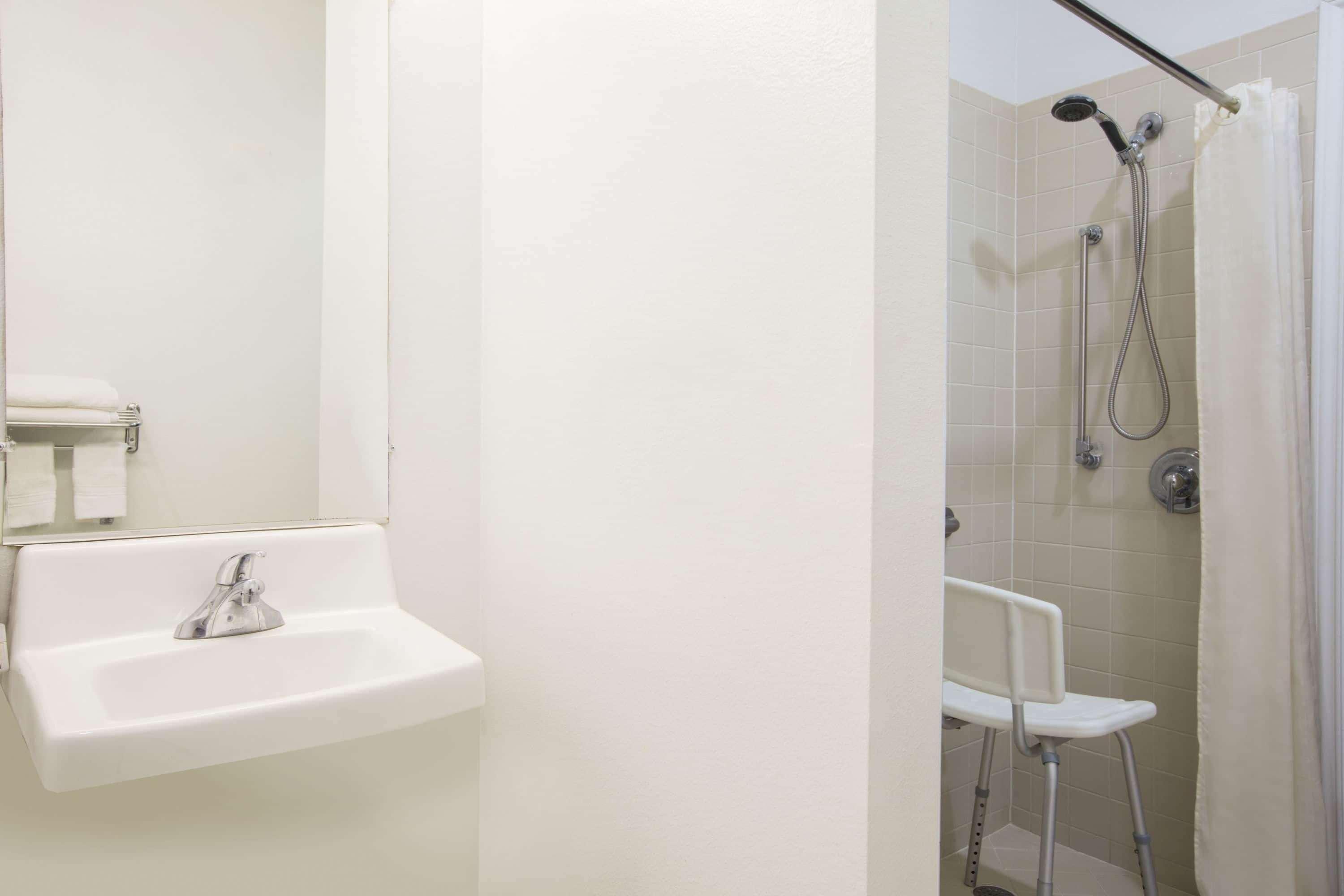 Microtel Inn & Suites By Wyndham Garland/Dallas Ngoại thất bức ảnh